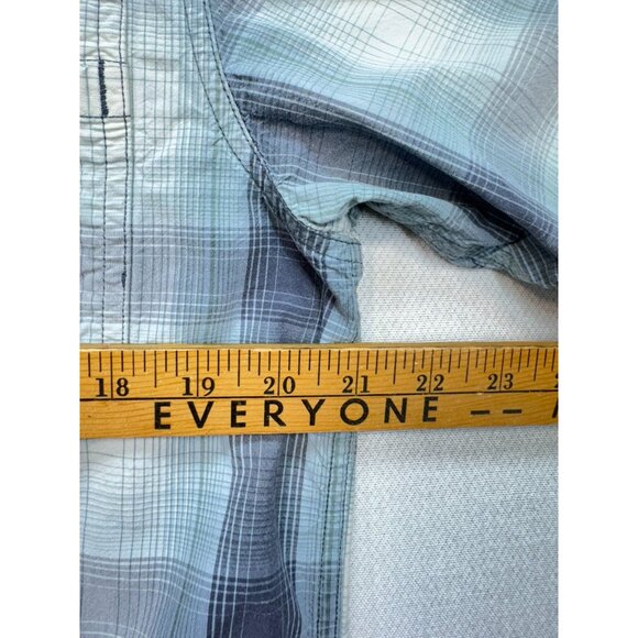 Carhartt Mens Button Down Shirt Size M Blue Plaid Relaxed Fit Pockets Casual - Picture 7 of 11